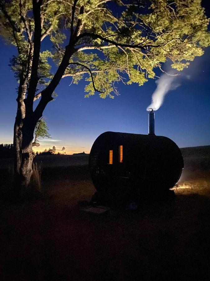 Unique Tiny House Getaway In The Nature - Kensho Puugi 외부 사진
